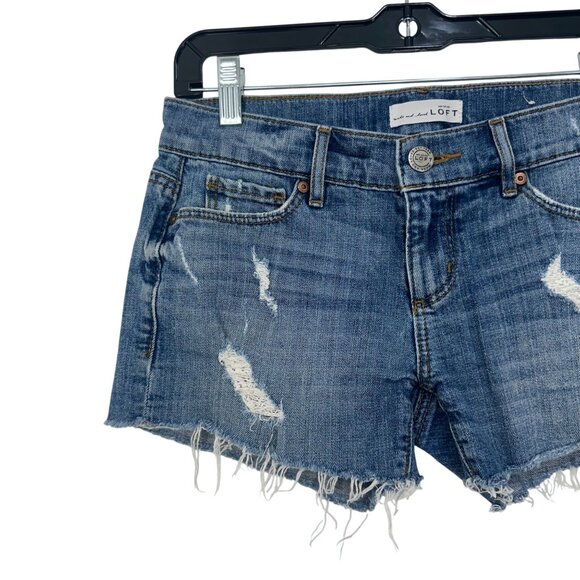 Ann Taylor Loft Womens Distressed Denim Shorts Size 24/00 Raw Hem Casual Summer - Picture 10 of 13